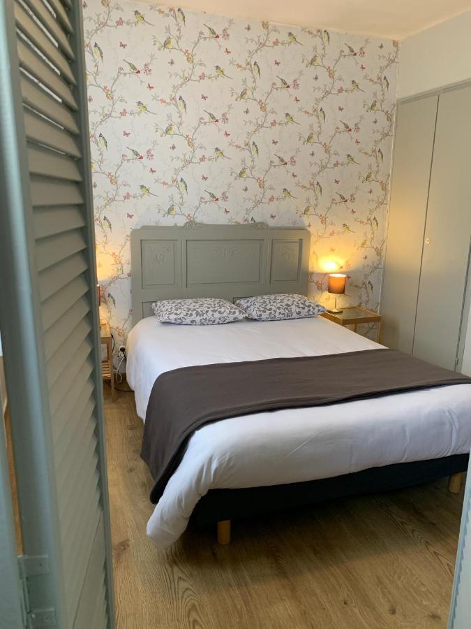 Hotel Et Restaurant Traditionnel L' Escalandes Lesperon  Eksteriør bilde